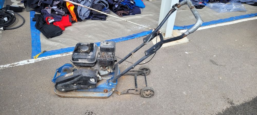 Placa conpactoare (vibratoare)