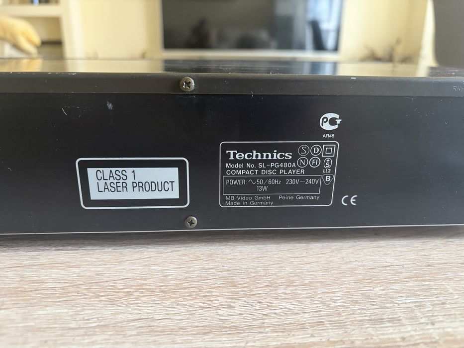 компакт диск плеър Technics SL-PG480A