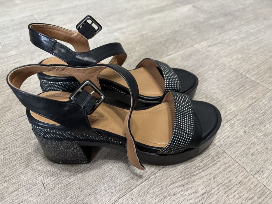 Женская обувь туфли