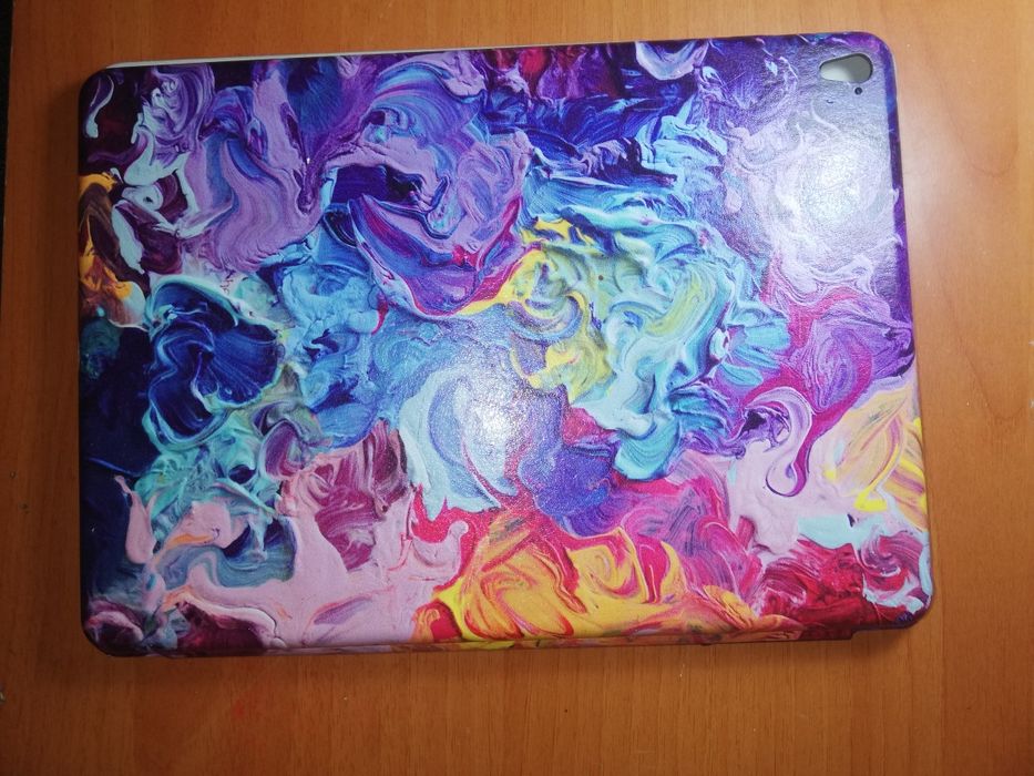 Продам чехол на Айпад  Ipad Pro
