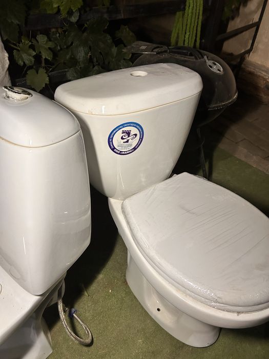 Продам унитаз в хорошем состояние