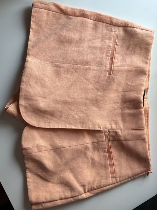Летен  костюм Zara от две части — къс блейзър и пола-панталoни (Размер S)