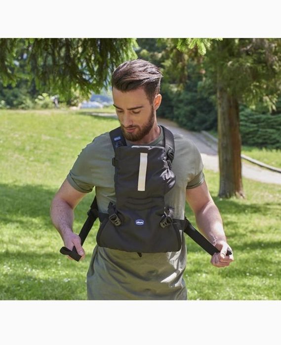 Marsupiu Marsupiu Chicco Easy Fit,si Boppy ConfyFit de la 0 ani