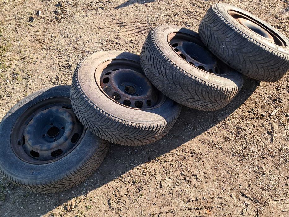 Peugeot 308 Citroen C4, set roti cu jante de tabla si cauciucuri pe 15