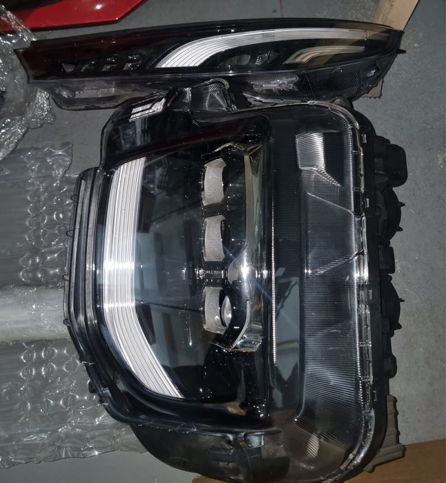 Фары на Hyundai Palisade