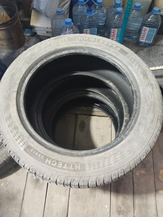 Продам летнию резину.