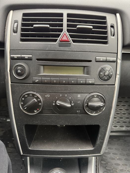 MERCEDES-BENZ A-Class 2012 — imagine 5