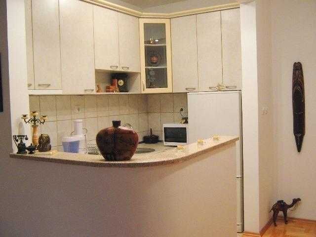 Дава се под наем Двустаен апартамент в София, Карпузица - 70 кв.м за 561 € - Снимка #4