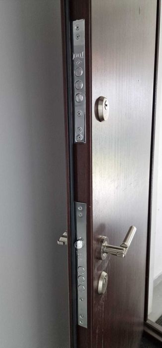 Usa metalica Maco + Yala Mottura