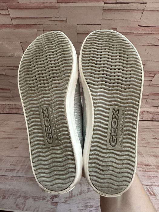 Кроссовки Geox как новые