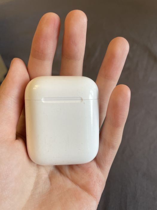 Airpods 1-го поколения