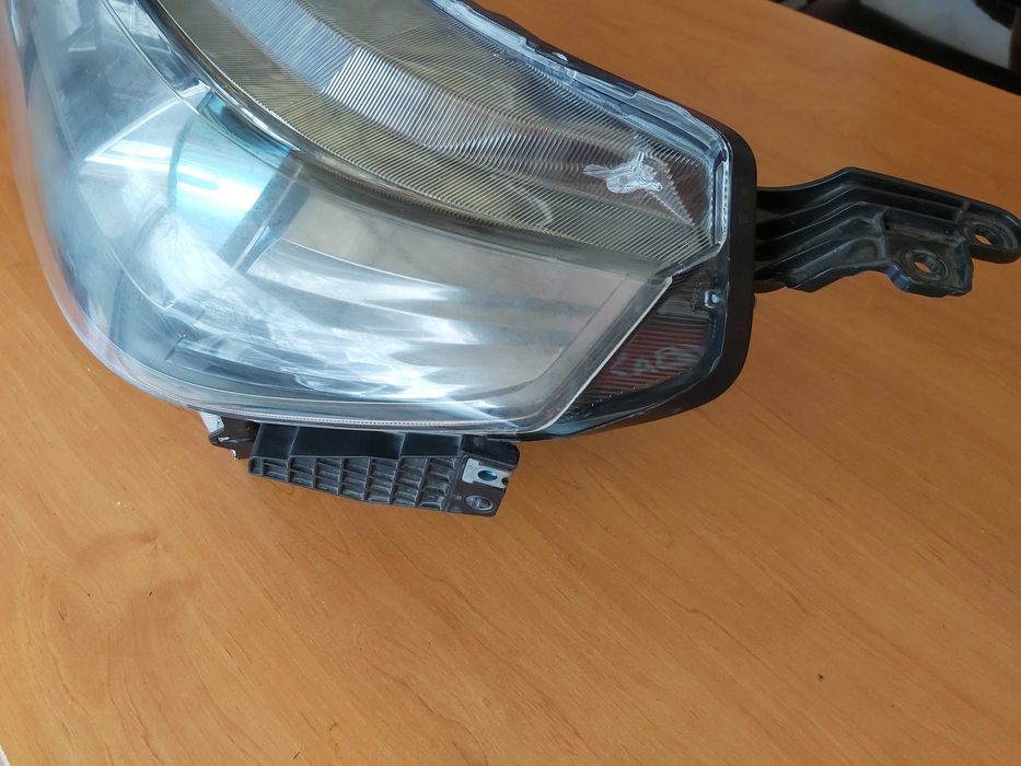 Ляв фар  за Suzuki Vitara