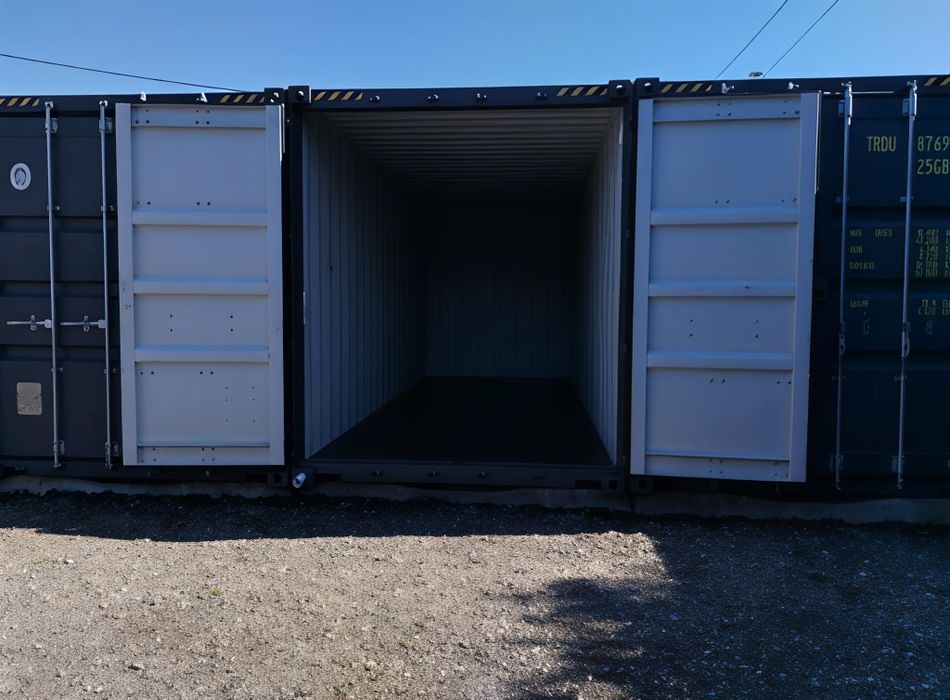 Container spatiu