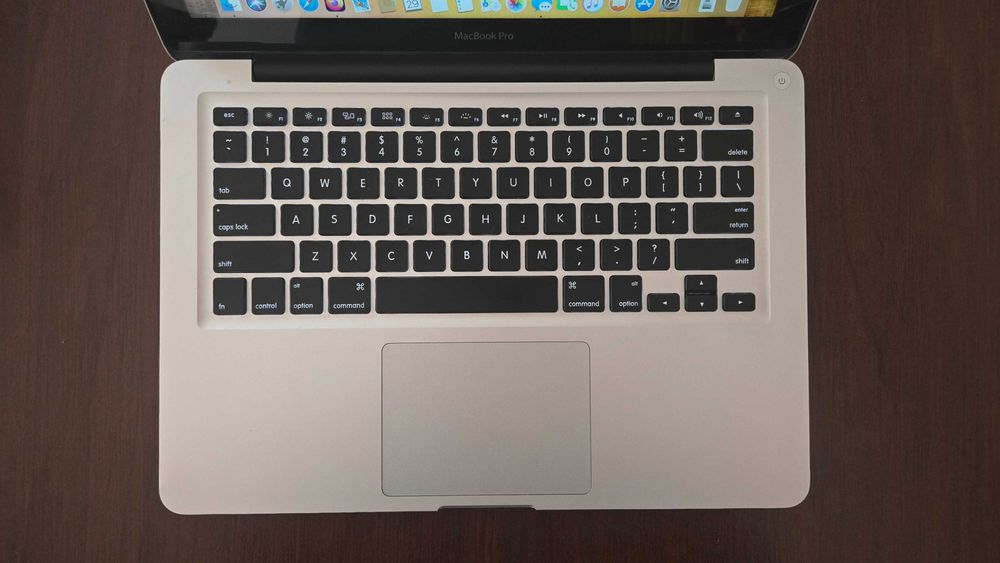 MacBook Pro 13 - Early 2011 - Intel i7