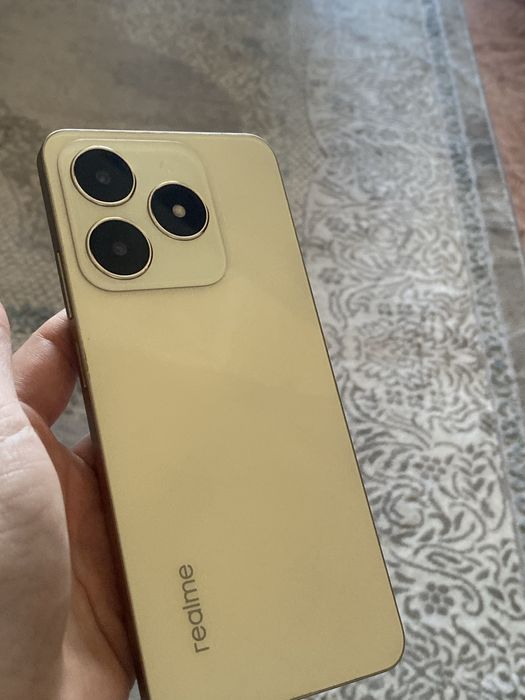 Продам Realme C61