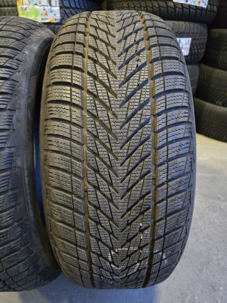 225/50/18 GOODYEAR 2бр
