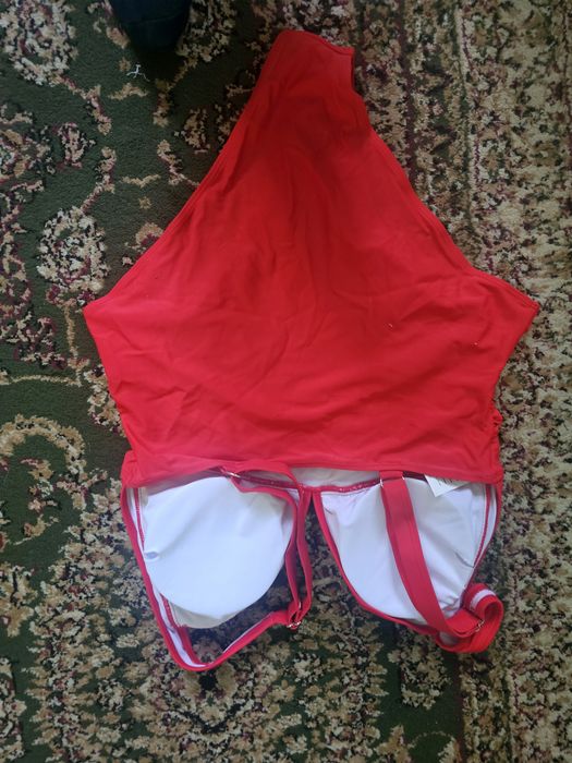 Продам купальник