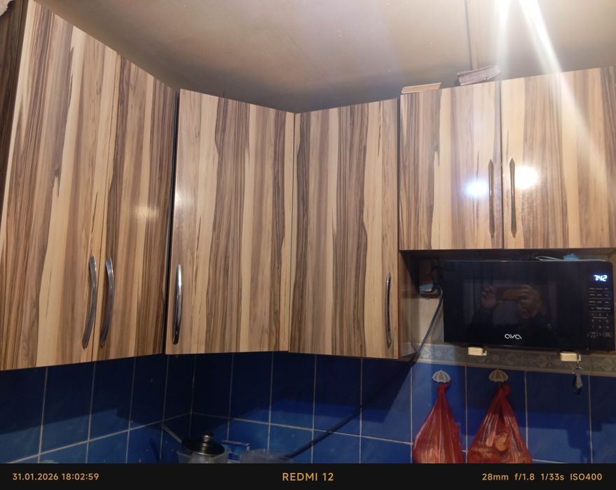 Продам навесные шкафы