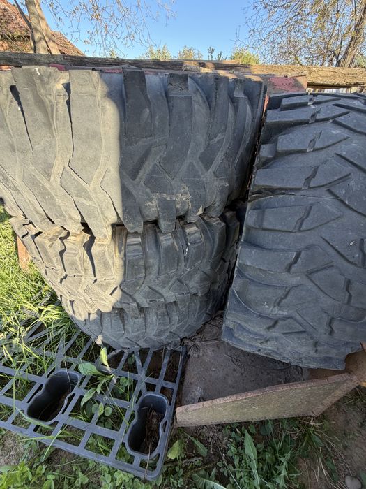 Vand cauciucuri simex 35-12,5R16