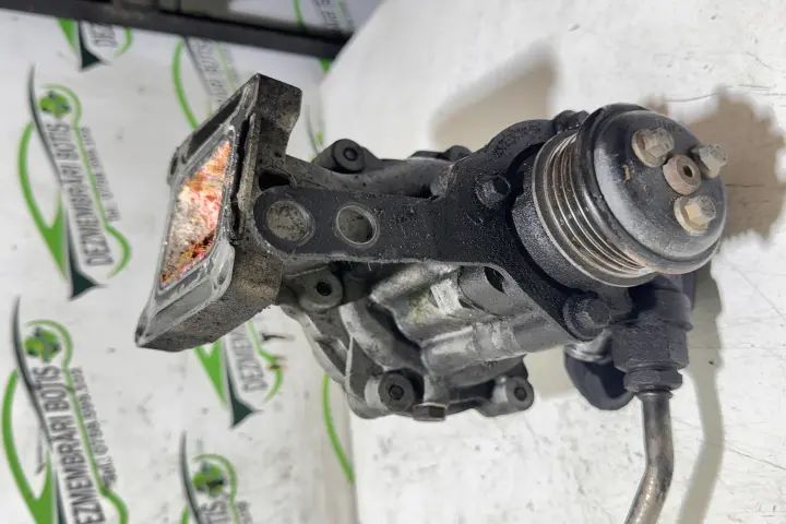 Pompa apa Ford Mondeo 2005 2.0 TDCi 5MT (115 hp)