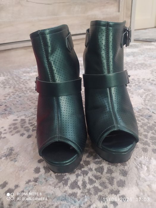 Ayollar qizlar tuflisi