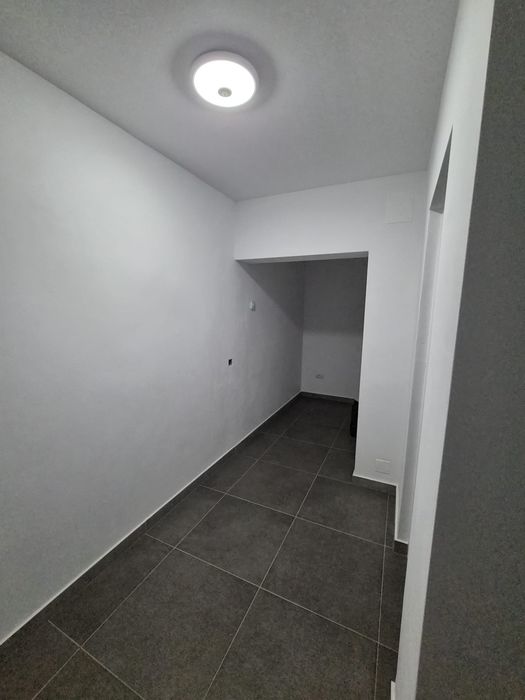 Casa de vânzare  în moara zona centrala retrasa