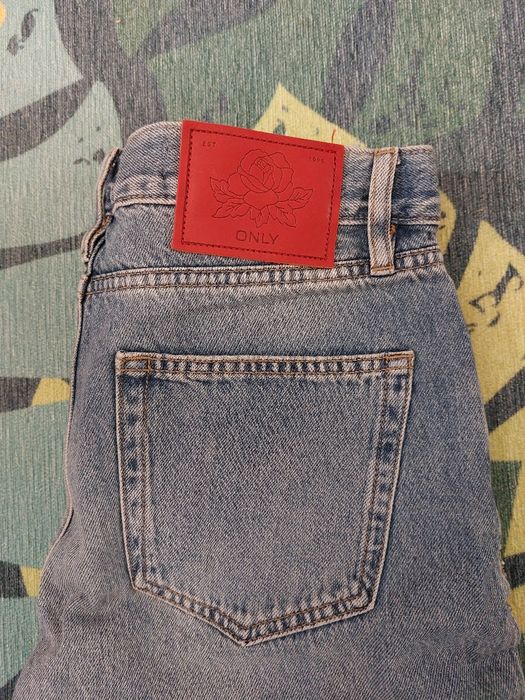 Дънки Only с камъни актуален модел