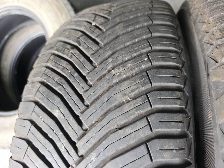 225 65 17 allseason michelin