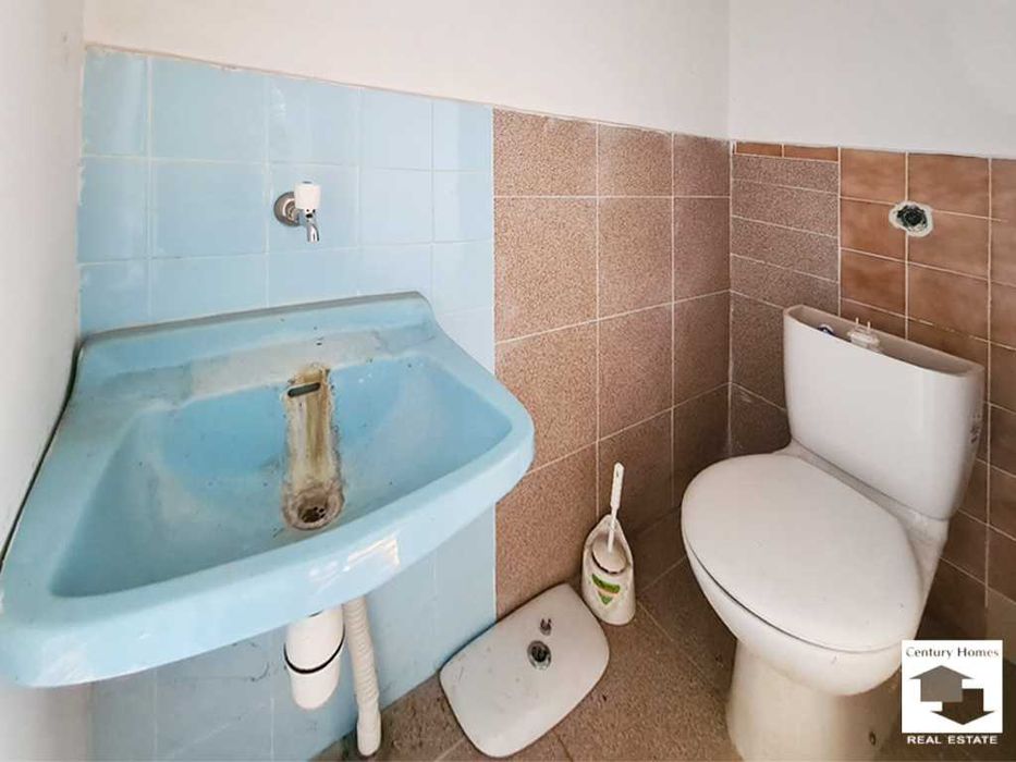 160029 Къща с допълнителни постройки и гараж в град Сухиндол