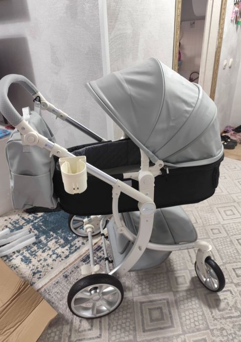 Продам коляску почти не пользовались с люлкой