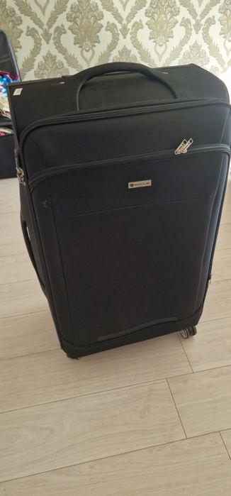 Чемоданы на колёсах Worldline.