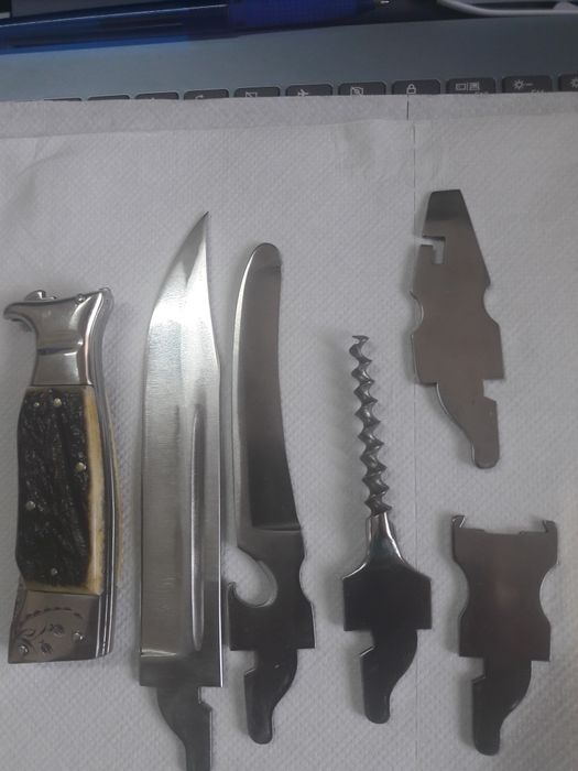 Cuțit de vînătoare multifuncțional