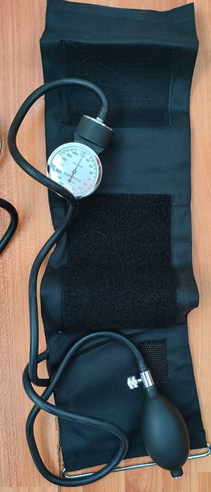 Tensiometru Medisana nou