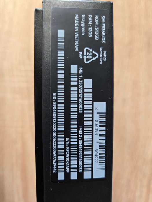 Samsung Galaxy Z Fold 4, 512GB, 12RAM, Black, нова батерия, фабр.наст.