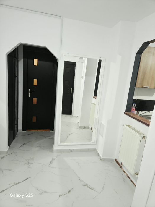 De vânzare apartament 2 camere – decomandat, zona  C.N.Spiru Haret