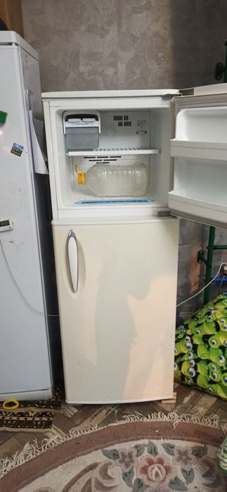С гарантией Продам холодильник