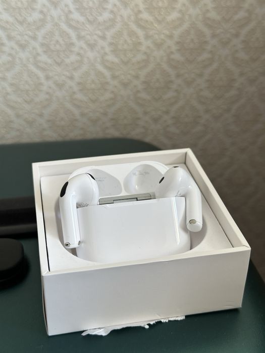 AirPods 4 с шупоподавлением
