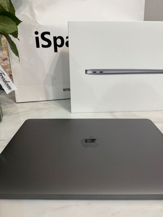 MacBook Air 13 M1 8/256 | 96% батарея | Идеал | Чек iSpace