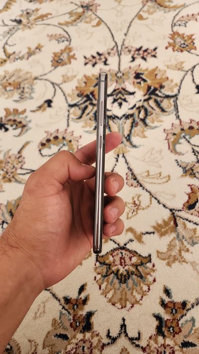 Samsung S10+ обмен айфон 11ге болад