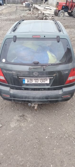 Vînd KIA sorento2005 4x4