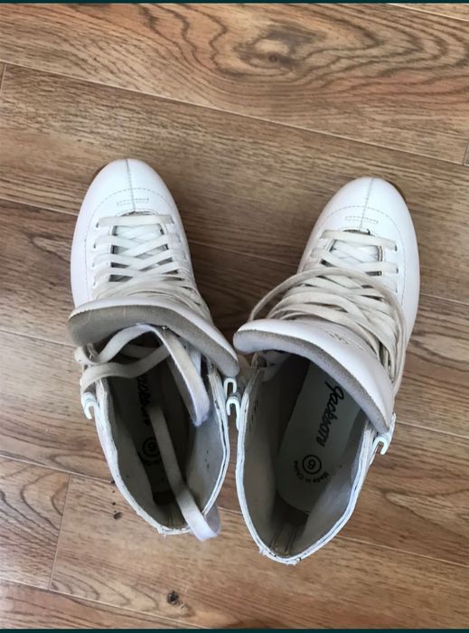 Роликовые коньки для фигурного катания