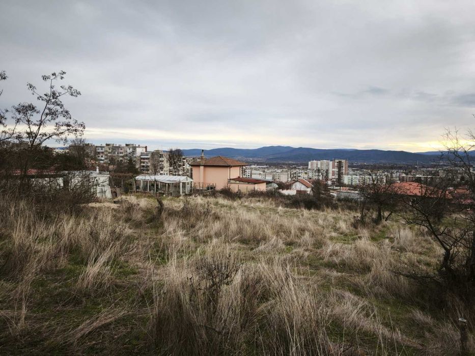 Продава се Парцел в Казанлък - 911 кв.м за 79 €/кв.м - Снимка #1