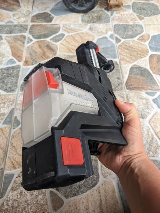 Aspirator rotopercutor Metabo ISA 18 LTX 24