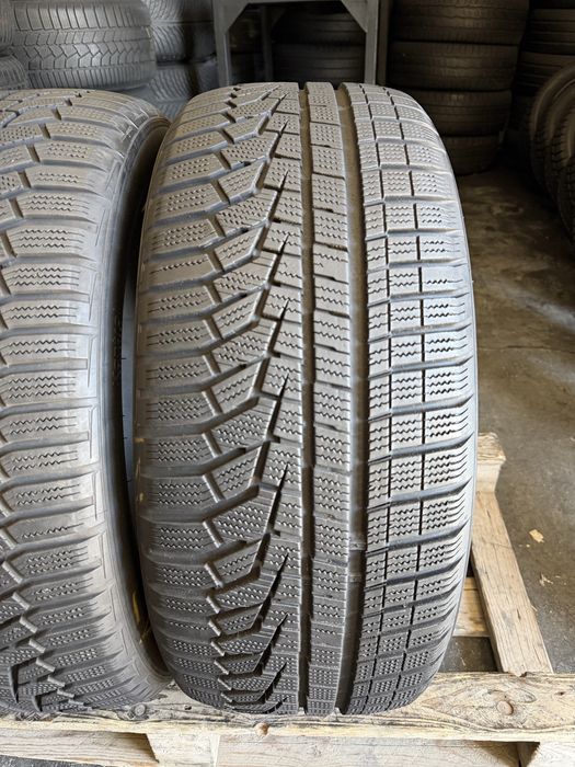 2 anvelope iarna 235/50/18 , Hankook , 6.7 mm !