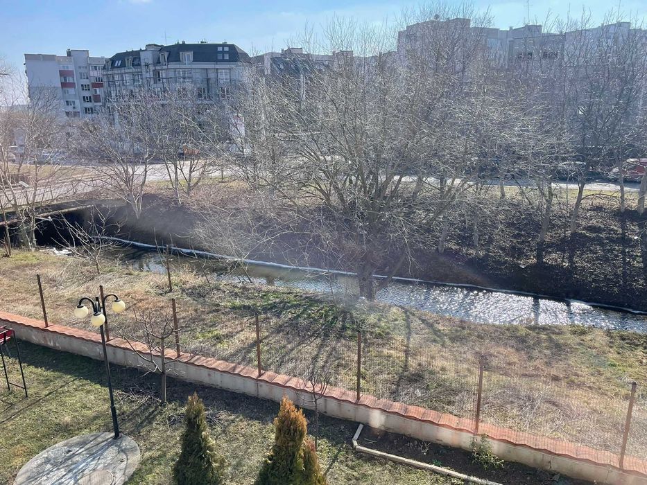 Дава се под наем Тристаен апартамент в София, Обеля 1 - 80 кв.м за 663 € - Снимка #1