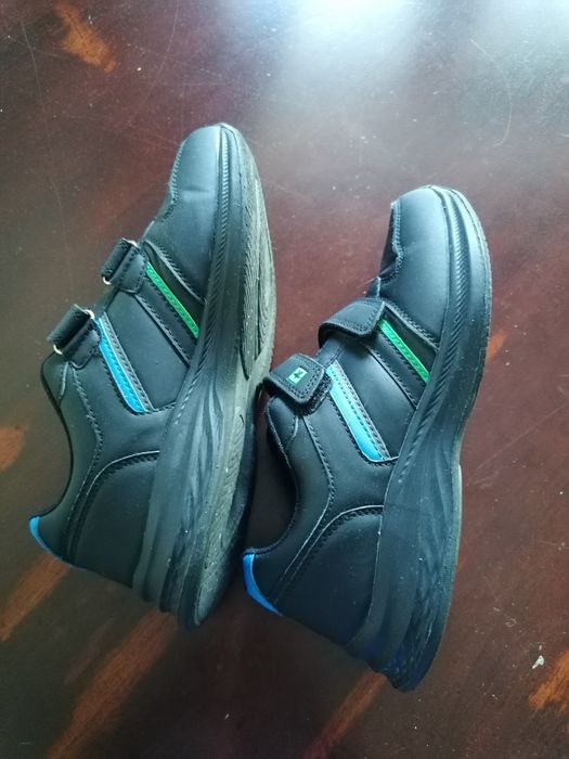 Adidași Badoxx mărime 40