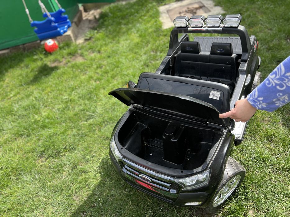 FORD RANGER ELECTRIC  (masinuta de copii)