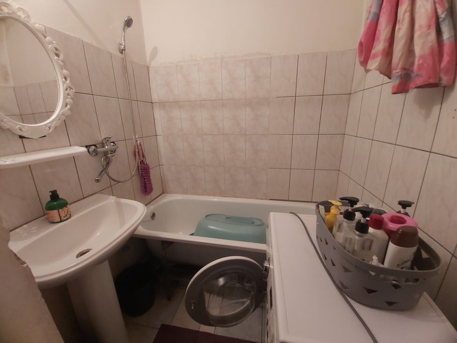 Продается 2х ком.кв в 6 мкр