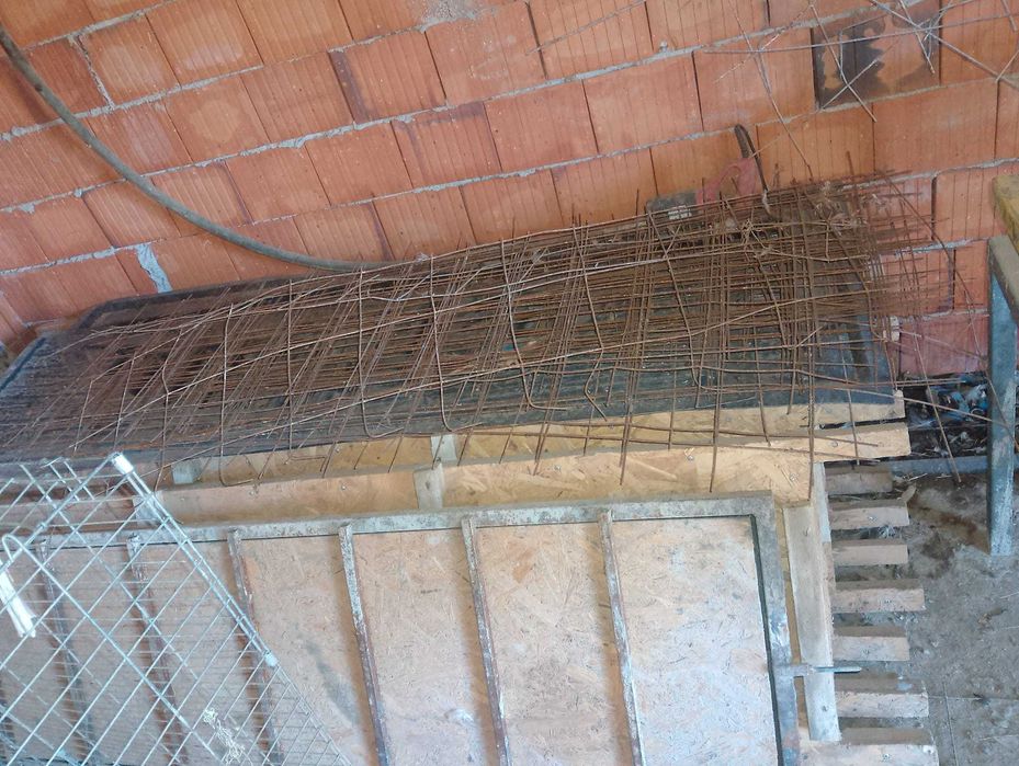 Presa pentru gard beton
