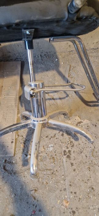 Стул парикмахерской